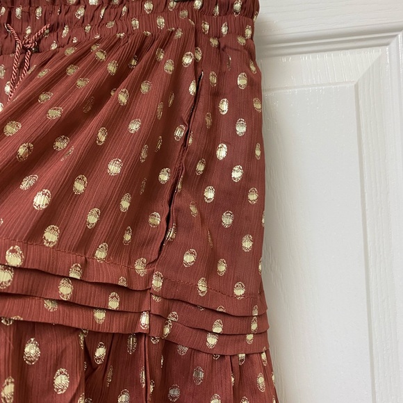 Skirts - Picture 11 of 12